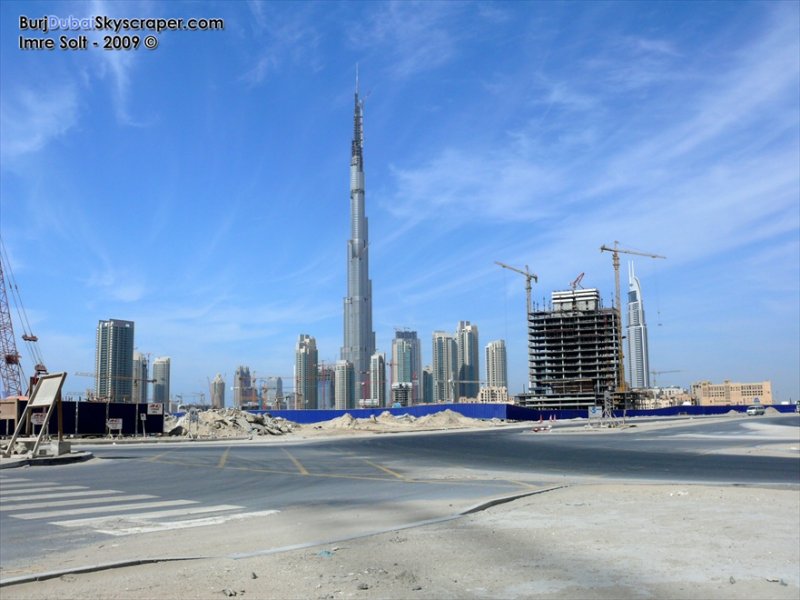 nádherná panorána Veže Dubaja a jeho blízkeho okolia, miesta kde človek vytvoril nový raj na zemi